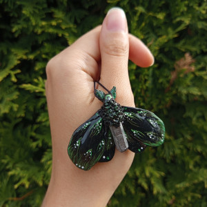 Naszyjnik nocnej ćmy z kwarcem tytanowym , idealny na prezent, magia fantasty