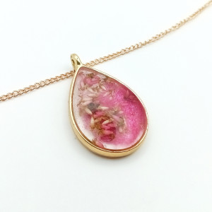 Wisiorek z Żywicy z Suszonym Wrzosem