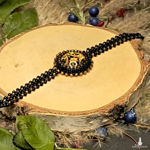 Noc Kairu - czarno złota bransoletka z koralików