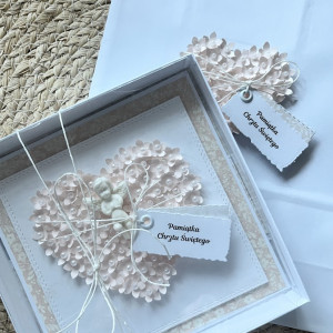 254,kartka na chrzest św. w pudełku z torebką dla dziewczynki