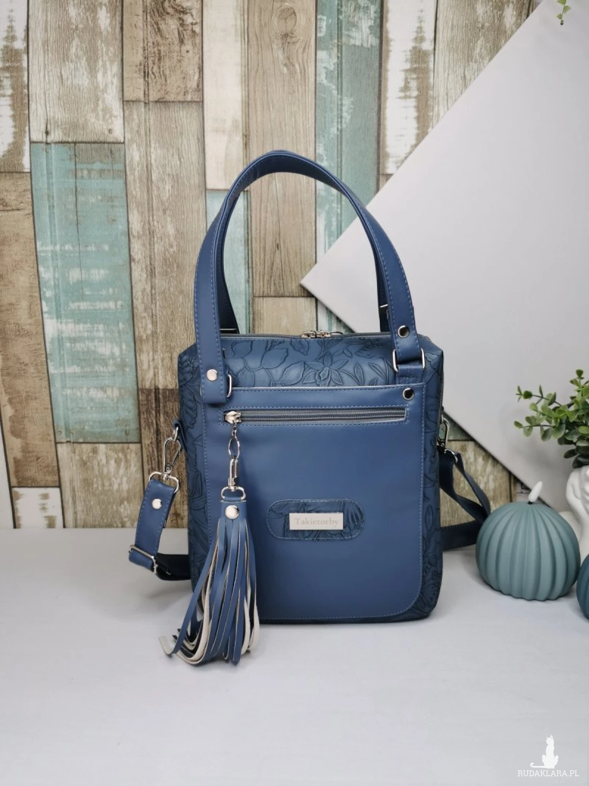 Listonoszka torebka box kuferek torebka damska na ramię zamykana ekoskóra - wytłaczane kwiaty