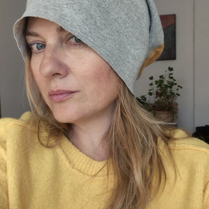 Czapka żółto-szara uniseks wiosenna