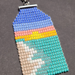 Brelok "Nad morzem" tkany ręcznie z koralików szklanych Preciosa