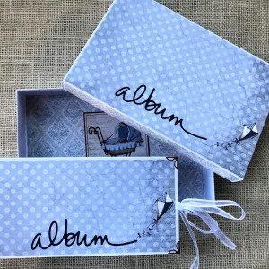 257,,Dziecięcy album zig-zag  w komplecie z kartką w pudełku