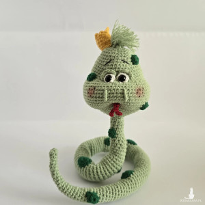 Wąż królewki, elastyczne ciało, maskotka amigurumi