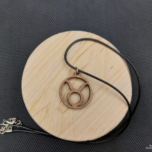 Naszyjnik wisiorek drewniany ZNAK ZODIAKU BYK