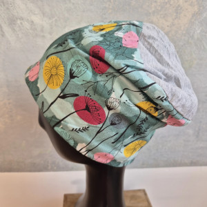 Czapka  damska smerfetka kolorowa