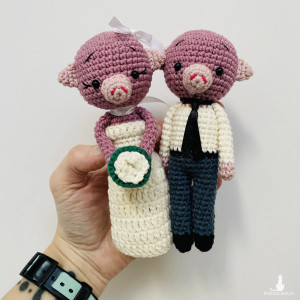 Młoda Para świnki maskotki na szczęście prezent ślubny