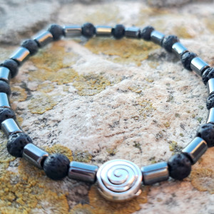 Bransoletka hematyt i lawa wulkaniczna