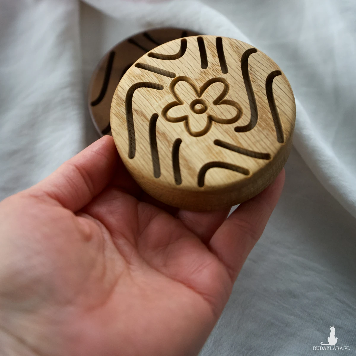 Drewniany dyfuzor do olejków eterycznych, do szafy, łazienki, salonu