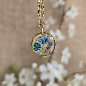 Bukiet kwiatowy łąka Złota zawieszka złoty wisiorek kwiat naszyjnik żywica z żywicy kwiaty gipsówka niebieska
