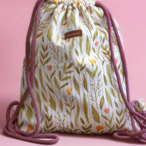 Jasny workoplecak basic z grubego sztruksu w kwiaty