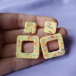 Kolczyki z gliny polimerowej kwadraty