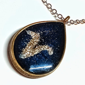 Ręcznie Malowany Wisiorek Znak Zodiaku Baran – Z Brokatem