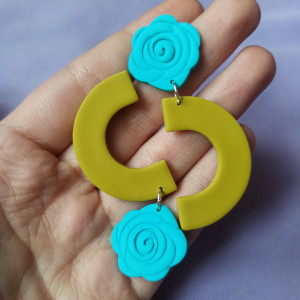 Kolczyki z gliny polimerowej róże