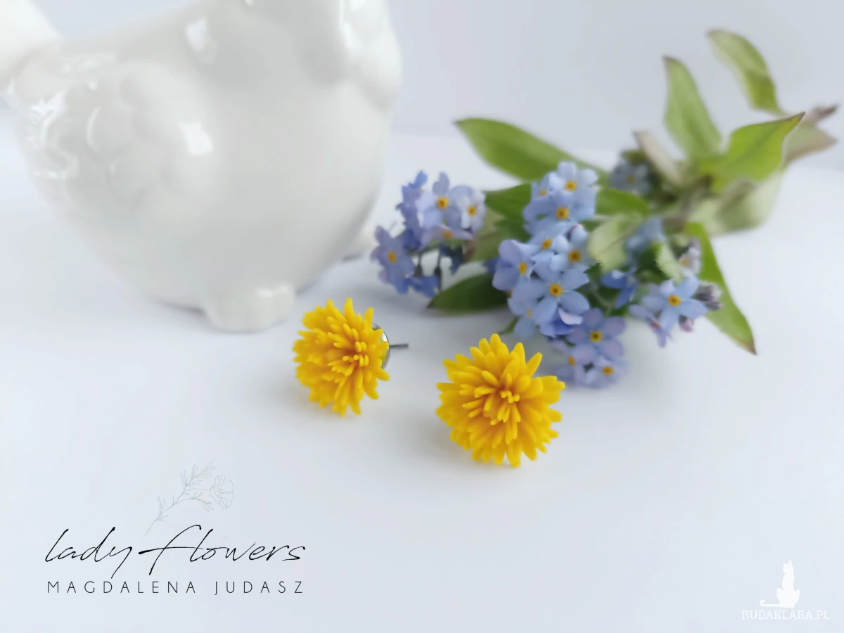 Kolczyki z mniszkami