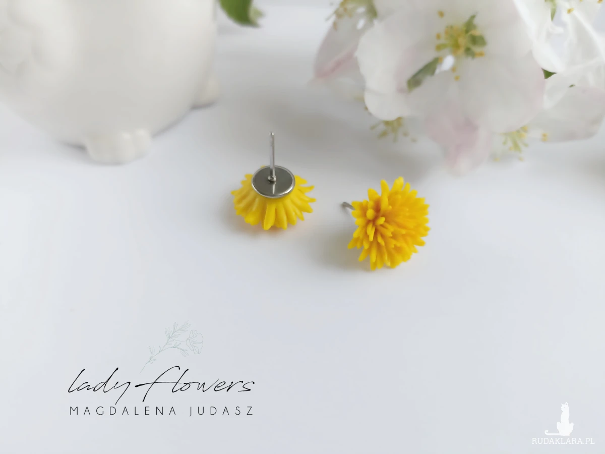 Kolczyki z mniszkami