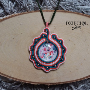 Wisiorek sutasz z rybką