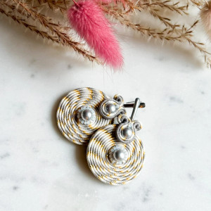 Kolczyki sutasz Swirl - srebrzyste