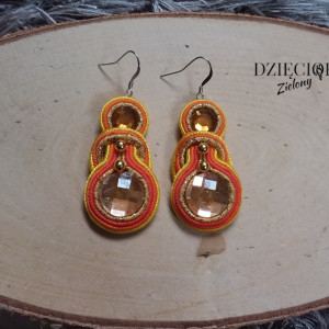 Pomarańczowe kolczyki sutasz