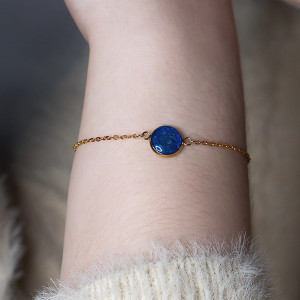 Bransoletka - apatyt w żywicy