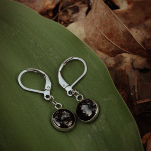 Kolczyki - węgiel w żywicy