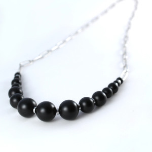Naszyjnik z czarnego onyksu