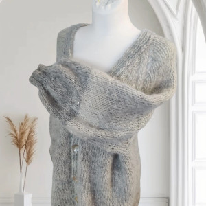 Kardigan damski ręcznie zrobiony