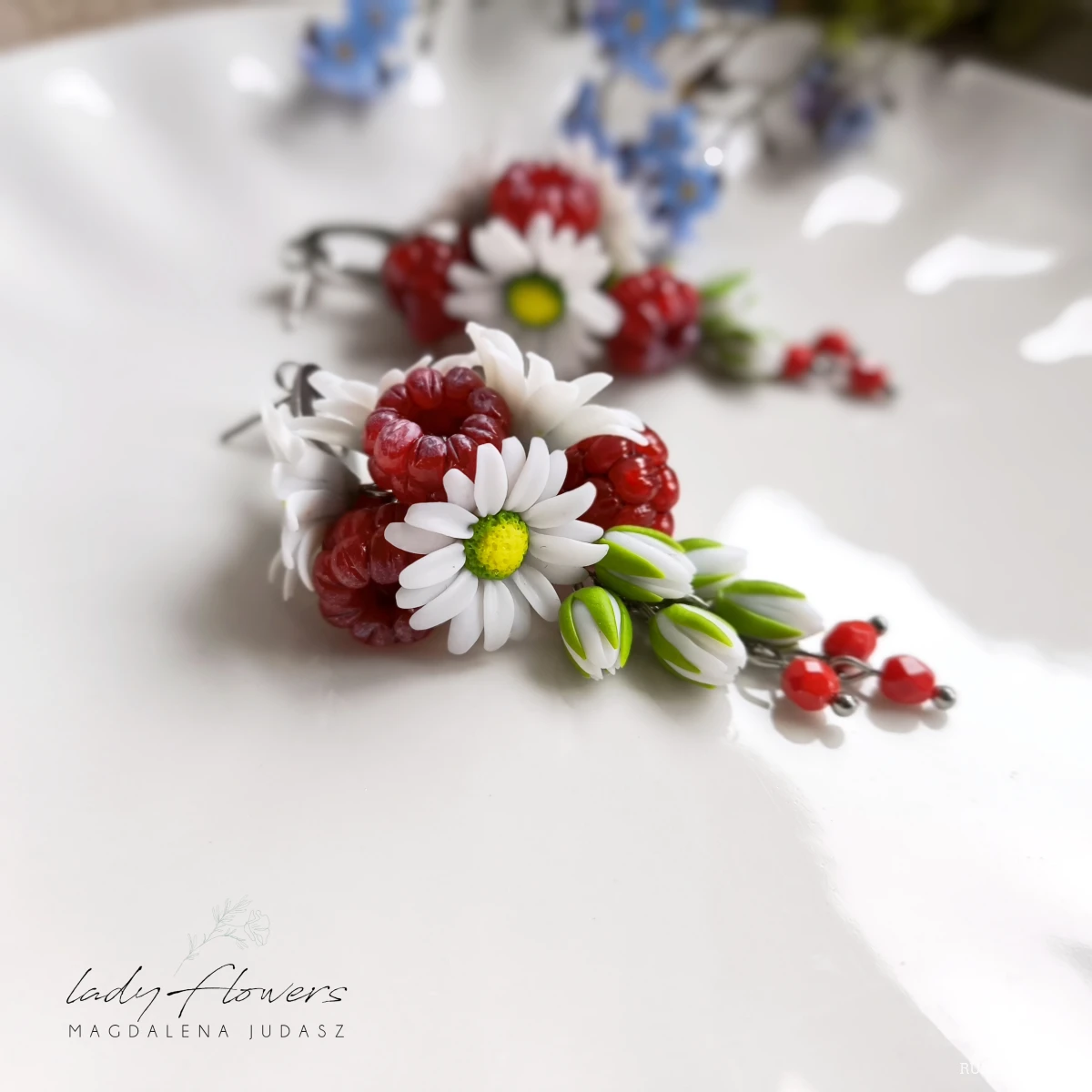 Kolczyki z malinami i stokrotkami