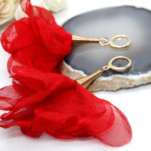 długie kolczyki - szyfonowe kwiatki - czerwone