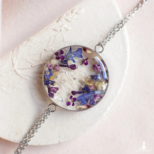 Bransoletka z kompozycją kwiatową