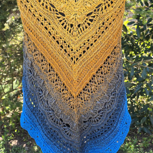 Oryginalna, elegancka, duża, mięsista i ażurowa chusta szydełko