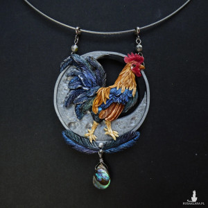 Naszyjnik z kogutem i muszlą paua