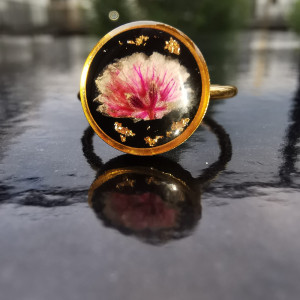 Pierścionek gipsówka z kwiatami różowy pierścionek na prezent