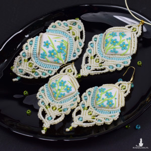 Komplet makramowy z niezapominajkami - kolekcja lato 2025