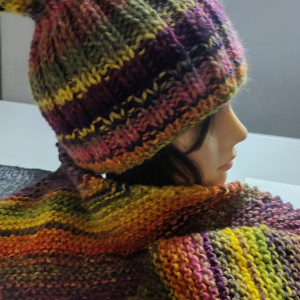 Czapka i szal ręcznie zrobiony