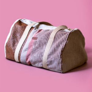 Pudrowa patchworkowa torba podróżna