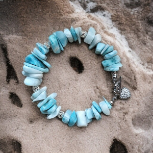 Wyjątkowa Bransoletka z Dużych Kawałków Larimaru z Ozdobnym Zapięciem