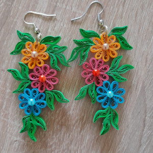 kolczyki ręcznie wykonane z papieru