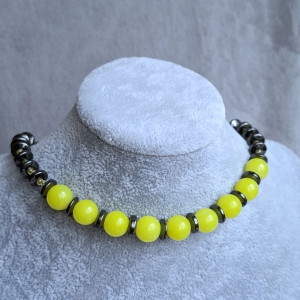 Krótki naszyjnik w rockowym stylu z hematytem i jadeitem