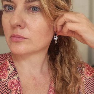 Klipsy z trupią czaszką