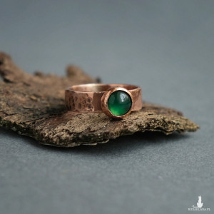 Pierścionek miedziany z zielonym onyksem r. 11