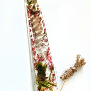 Zakładka do książki z piórkiem i wrzosem | Rękodzieło z duszą natury