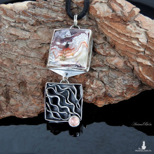 Wisiorek srebrny z agatem crazy lace i kwarcem truskawkowym