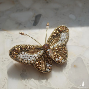 Przepiękna broszka MOTYL perłowo-złoty