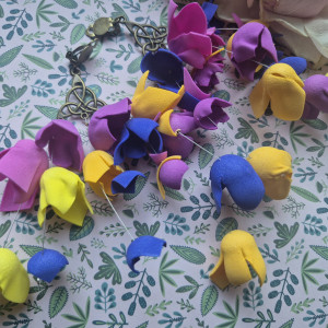 Klipsy długie kolorowe  kwiaty