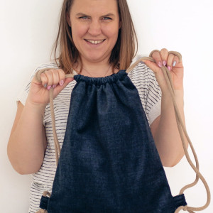 Granatowy duży workoplecak z weluru