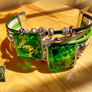 Absynt - bransoleta z żywicy i rzemieni