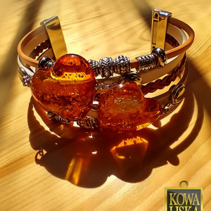 Zakochanka - bransoleta z żywicy i rzemieni