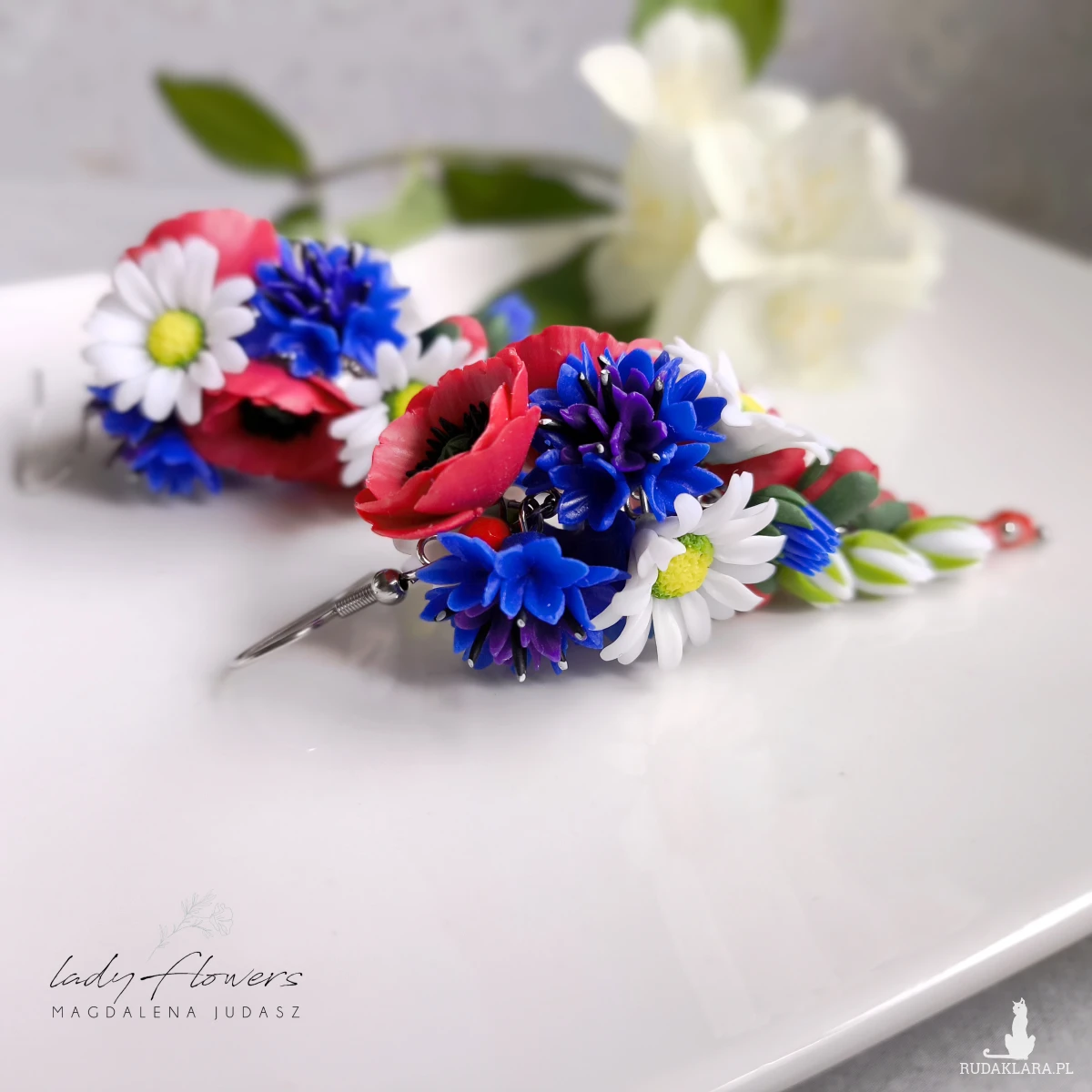 Kolczyki z polnymi kwiatami